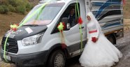 Gelin arabası yerine gelin kamyonu