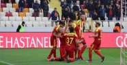Yeni Malatyaspor 3 puanı 3 golle aldı