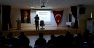 Kapaklıkaya Yazıhan'da konferans verdi