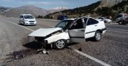 Otomobiller çarpıştı: 4 Yaralı