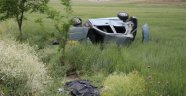 Otomobil şarampole yuvarlandı: 2 ölü