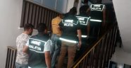 Sokak satıcılarına operasyon: 3 tutuklama