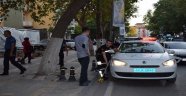 Otomobil yayaya çarptı : 1 yaralı