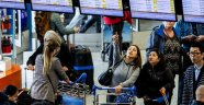 Amsterdam'da yüzlerce uçuş iptal edildi