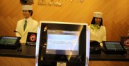 Dünyada ilk, bu otelde robotlar çalışıyor