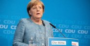 Merkel bırakıyor! Yeniden aday olmayacak