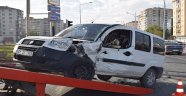 Çöşnük Kavşağı'nda kaza: 1 yaralı