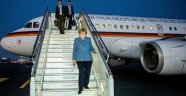 Merkel'in uçağı zorunlu iniş yaptı