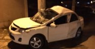 Otomobil aydınlatma direğine çarptı: 1 ölü