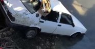 Sulama kanalına düşen aracın içerisinde ölü bulundu