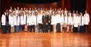 Diş Hekimi Adayı Öğrenciler Beyaz Önlük Giydi
