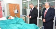 Vali Baruş'dan patlamada yaralanan vatandaşa ziyaret