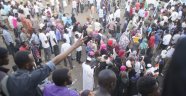 Sudan'da protestocular Askeri Geçiş Konseyi'ne taleplerini iletti