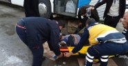Otobüsün altında can pazarı: 3 yaralı
