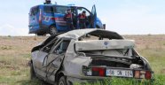 Aksaray'da otomobil şarampole devrildi: 4 ağır yaralı