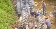 Osmaniye'de traktör şarampole uçtu: 1 yaralı