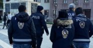 Aranan 34 kişiyi yakalandı