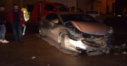 İki otomobil çarpıştı: 1 yaralı