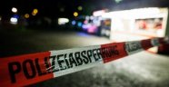 Almanya'da otobüs devrildi 1 ölü, 20 yaralı