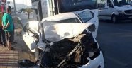 Alanya'da otobüsle otomobil çarpıştı: 1 ölü