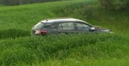 Kastamonu'da otomobil tarlaya uçtu: 3 yaralı