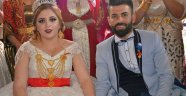 Aşiret düğününde geline bir kilo altın, damada ise 100 bin lira takıldı