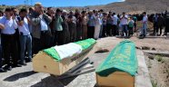 Kazada ölen kardeşler toprağa verildi