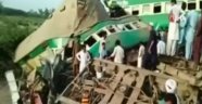 Pakistan'da tren kazası: En az 11 ölü
