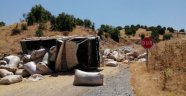 Saman yüklü kamyon devrildi: 2 Yaralı