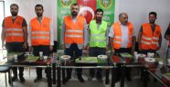 Çobanlara fosforlu yelek dağıtıldı