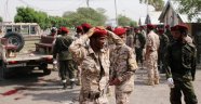 Yemen'de hava saldırıları: 40 asker öldü