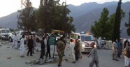 Pakistan'da yolcu otobüsü kaza yaptı: 26 ölü 15 yaralı