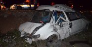 Hatay'da minibüs tarlaya yuvarlandı: 10 yaralı