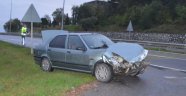 Kontrolden çıkan otomobil bariyerlere çarptı: 1 yaralı