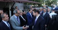 Albayrak'tan AK Parti'ye ziyaret