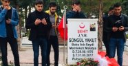 Üniversiteli ülkücülerden şehitlik ziyareti