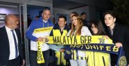 Fenerbahçe'ye coşkulu karşılama