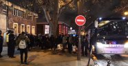 Fransız polisi Paris'teki göçmen kampını tahliye etti