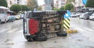 Takla atan araçtan burunları bile kanamadan çıktılar