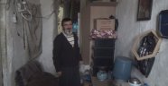 Kimsesiz adam yardım bekliyor