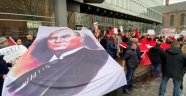 Alman Devlet Kanalı ARD önünde Atatürk protestosu