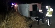İşçi servisi otomobille çarpıştı: 16 yaralı