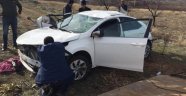 Otomobil takla attı: 2'si ağır 3 yaralı