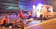 Metrobüs yolunda motosiklete metrobüs çarptı: 1 ağır yaralı