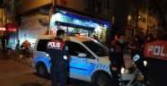 Sokak ortasındaki kavga kanlı bitti: 1 yaralı