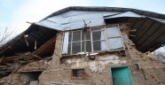 Dört bin 128 konut ağır hasar gördü