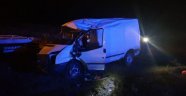 Tosya'da minibüs takla attı: 3 yaralı