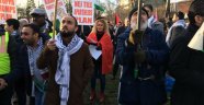 Stockholm'de binlerce kişi ABD ve İsrail karşıtı gösteri düzenledi