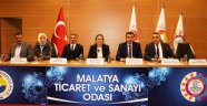 Pekcan iş insanlarıyla biraya geldi