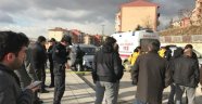 Kalbine bıçak saplanmış şekilde ölü bulundu
